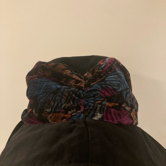Velvet vintage style hat black/colourful soft and warm - Picture 7 of 10